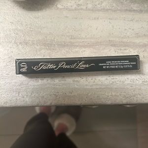 Kat Von D waterproof gel pencil eye liner